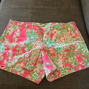 Lilly Pulitzer size 4 short